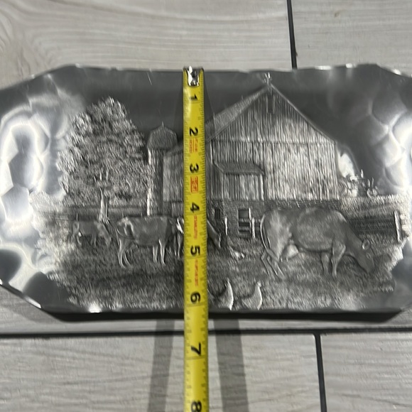 Curved Farm Plate Wendell August Forge - Picture 4 of 7